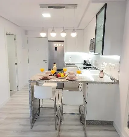 Lovely On The In マルベーリャ