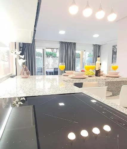 Apartament Lovely On The In *